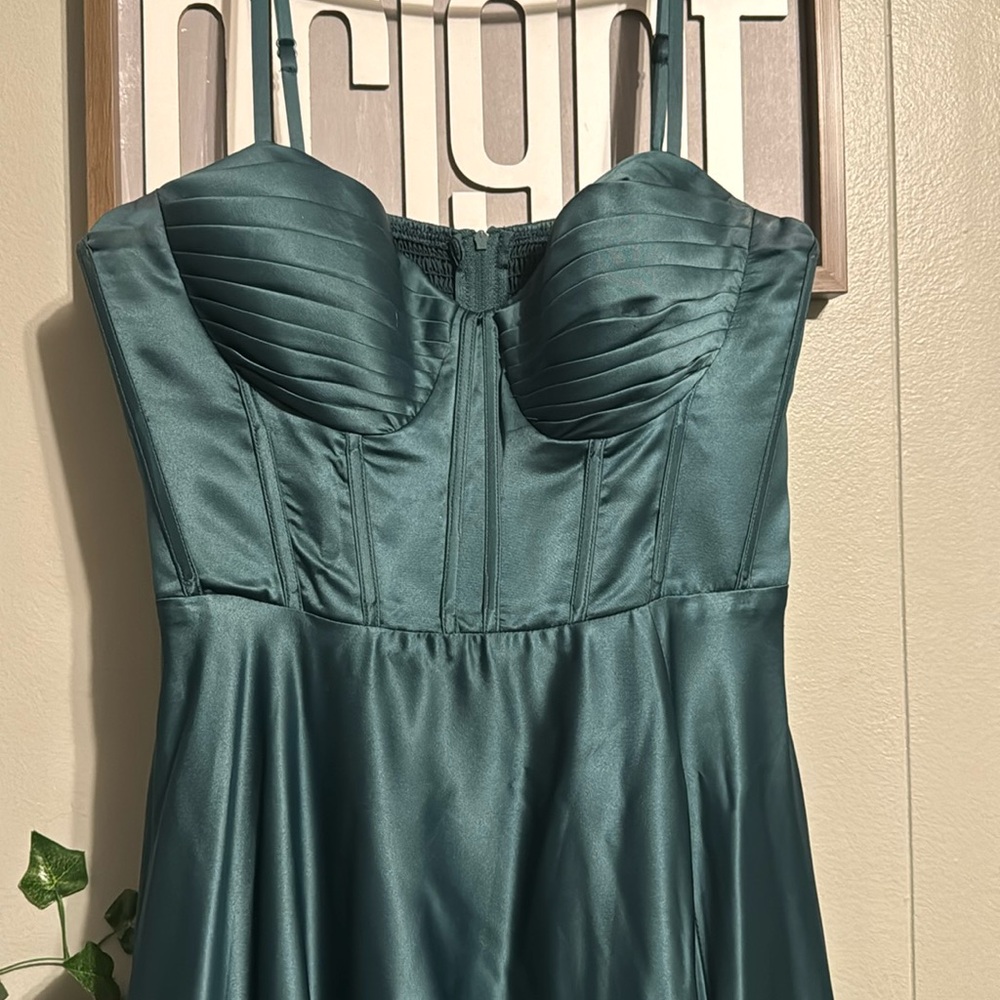 Selling my prom dress